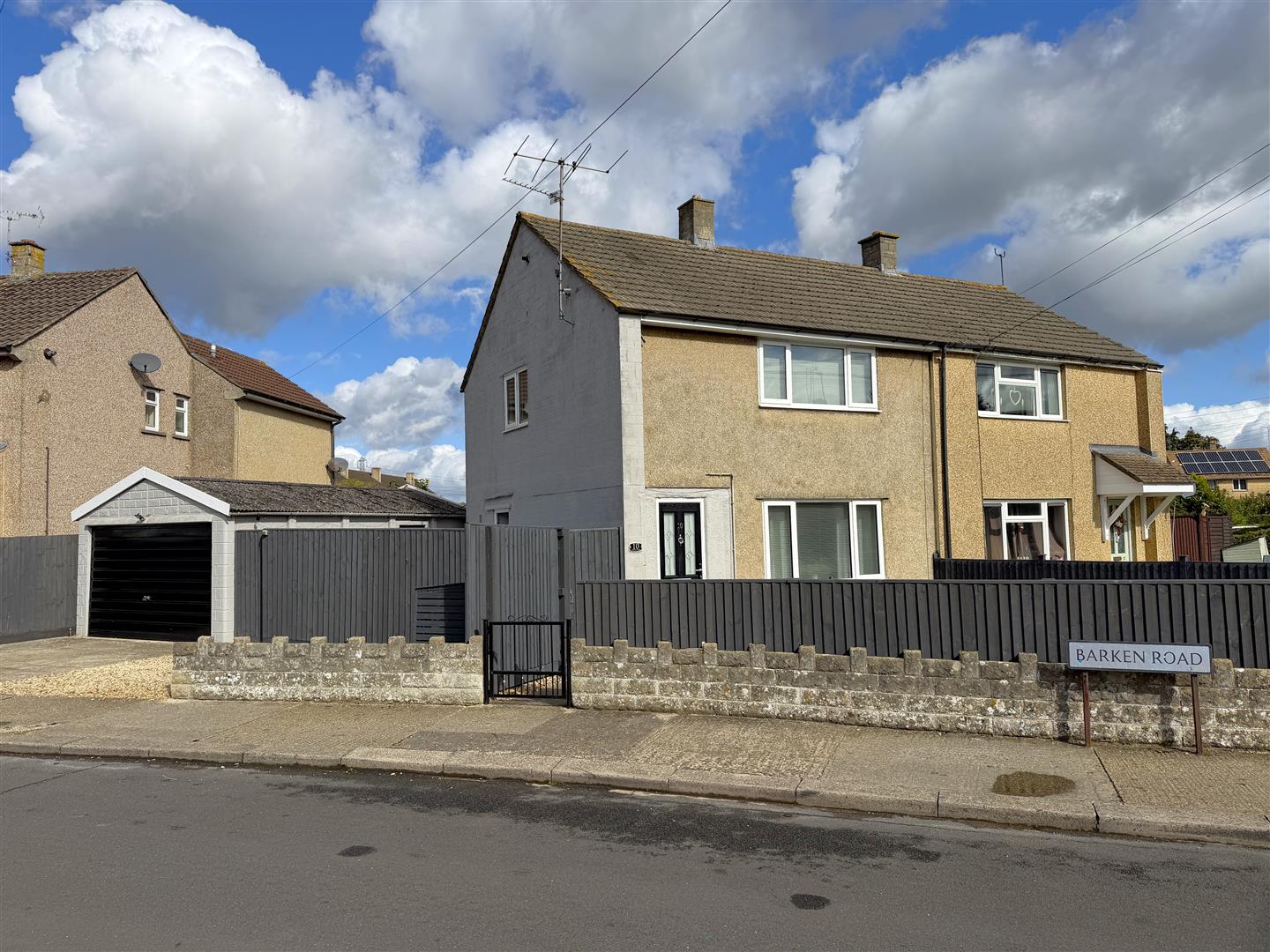 Barken Road, 